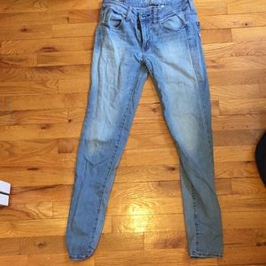 American eagle light wash jeans